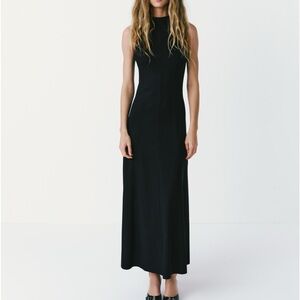 Long swing skirt dress in Black
